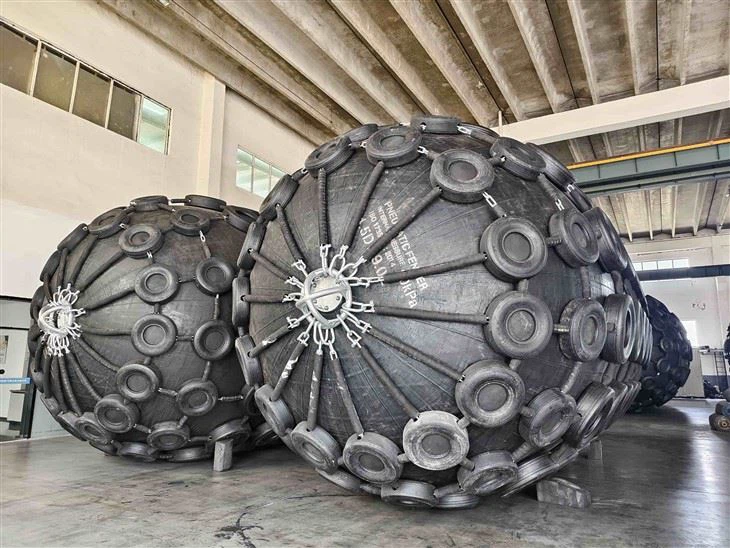 Rubber Yokohama Pneumatic Marine Fenders factory