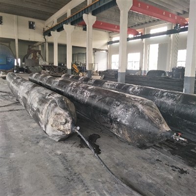 Пнеуматски морски ваздушни јастук високих перформанси за лансирање и пристајање брода